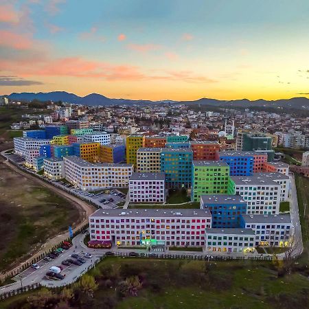 Modern Apartment In Тирана Экстерьер фото