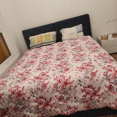 Modern Apartment In Тирана Экстерьер фото