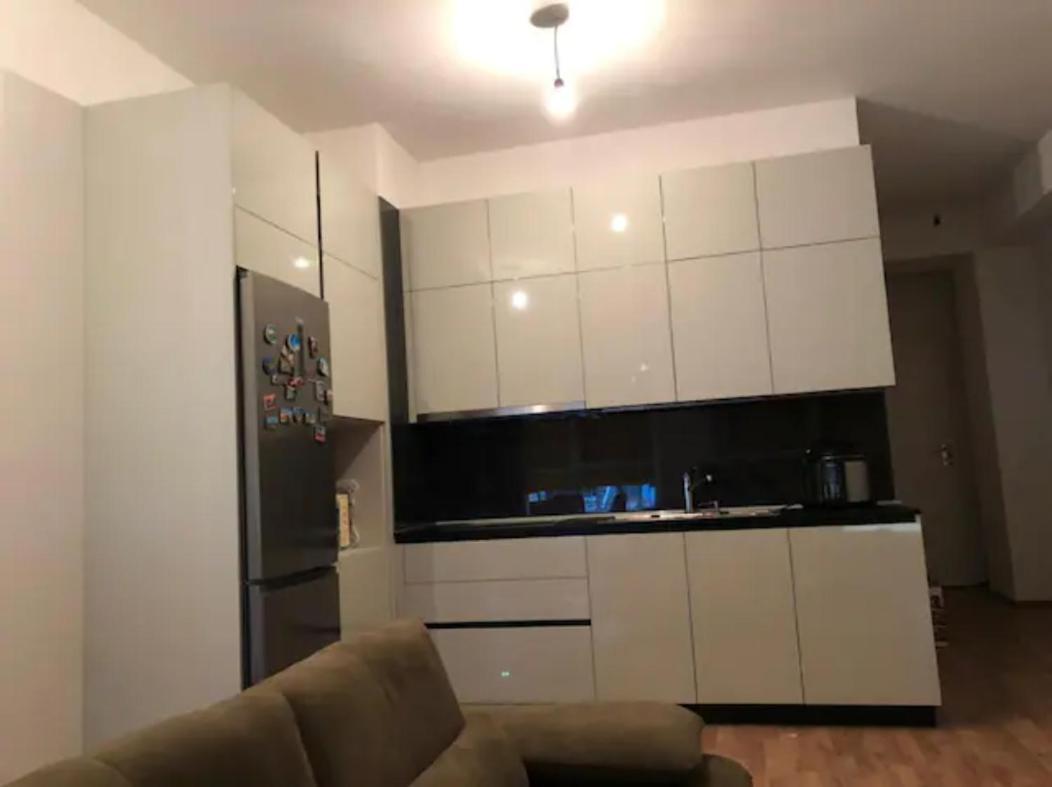 Modern Apartment In Тирана Экстерьер фото