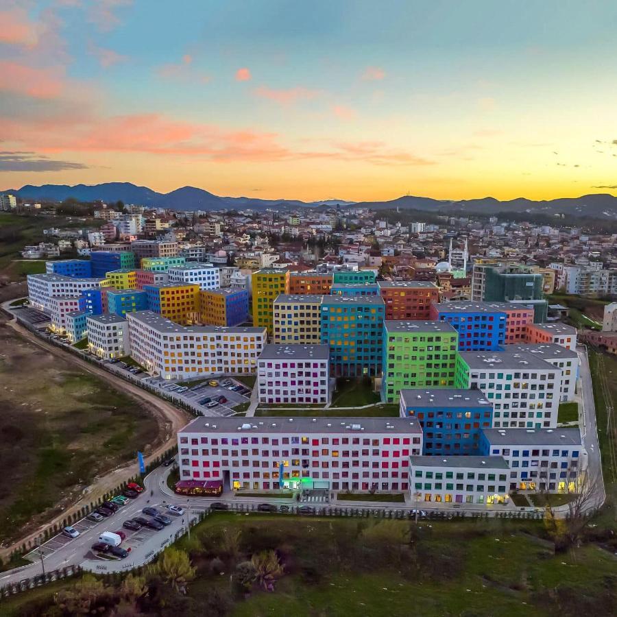 Modern Apartment In Тирана Экстерьер фото