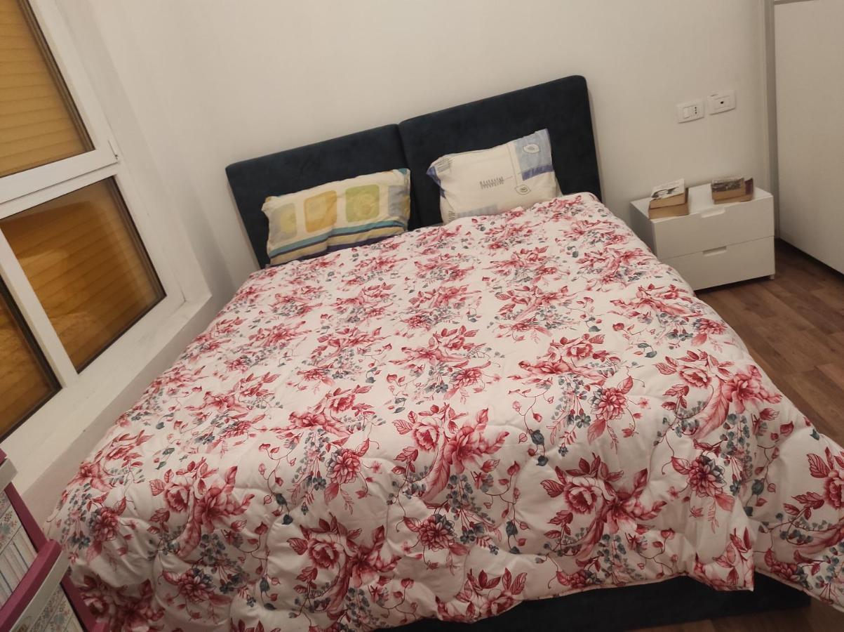 Modern Apartment In Тирана Экстерьер фото